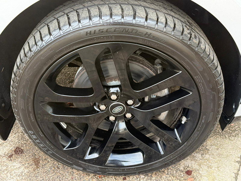 Land Rover Range Rover Evoque 2.0 D200 MHEV R-Dynamic HSE Auto 4WD Euro 6 (s/s) 5dr 5dr Automatic 2026