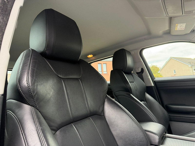 Land Rover Range Rover Evoque 2.0 eD4 SE FWD Euro 6 (s/s) 5dr 5dr Manual 2025