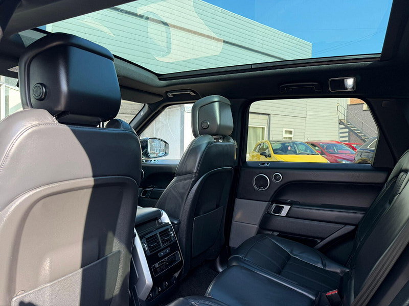 Land Rover Range Rover Sport 3.0 D300 MHEV HSE Dynamic Black Auto 4WD Euro 6 (s/s) 5dr 5dr Automatic 2026