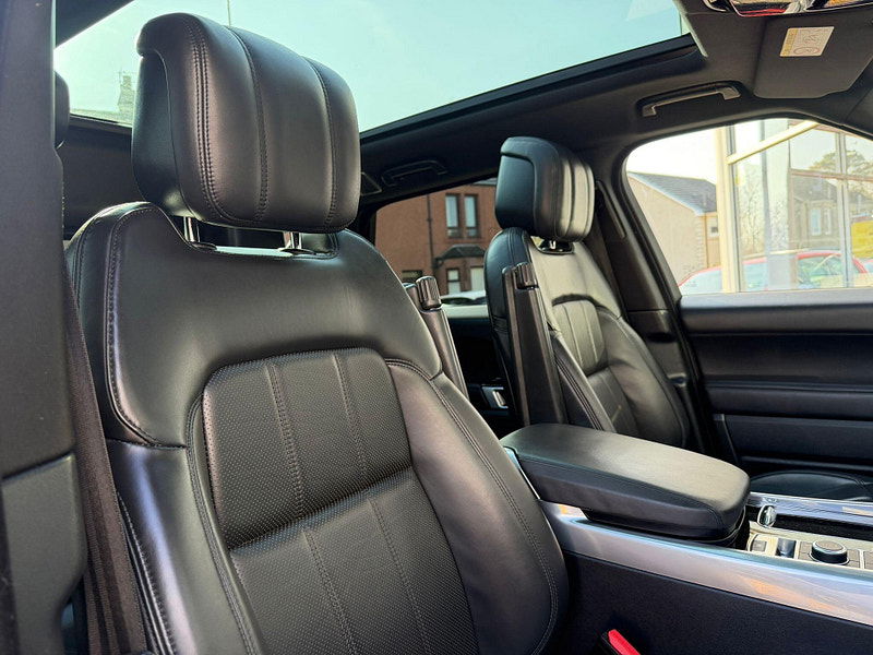 Land Rover Range Rover Sport 3.0 D300 MHEV HSE Dynamic Black Auto 4WD Euro 6 (s/s) 5dr 5dr Automatic 2026