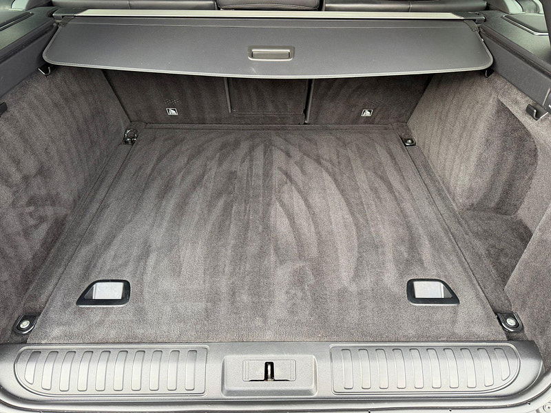 Land Rover Range Rover Sport 3.0 D300 MHEV HSE Silver Auto 4WD Euro 6 (s/s) 5dr 5dr Automatic 2026