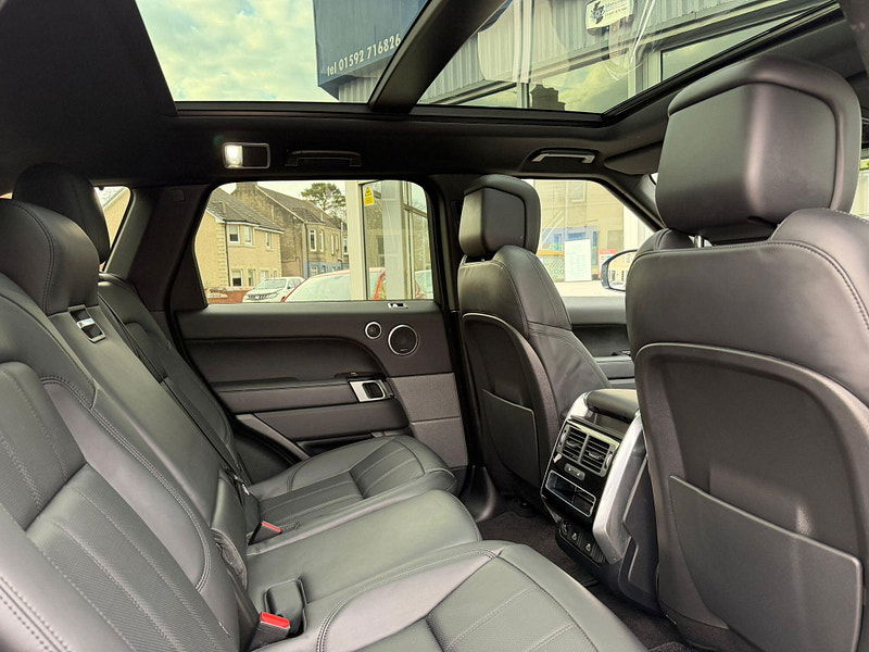 Land Rover Range Rover Sport 3.0 D300 MHEV HSE Silver Auto 4WD Euro 6 (s/s) 5dr 5dr Automatic 2026