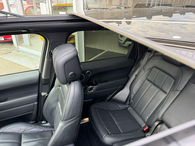 Land Rover Range Rover Sport 3.0 D300 MHEV HSE Silver Auto 4WD Euro 6 (s/s) 5dr 5dr Automatic 2026