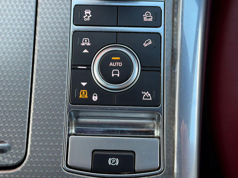 Land Rover Range Rover Sport 3.0 SD V6 HSE Dynamic Auto 4WD Euro 6 (s/s) 5dr 5dr Automatic 2025