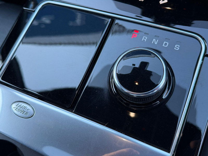 Land Rover Range Rover Velar 2.0 D240 R-Dynamic HSE Auto 4WD Euro 6 (s/s) 5dr 5dr Automatic 2025