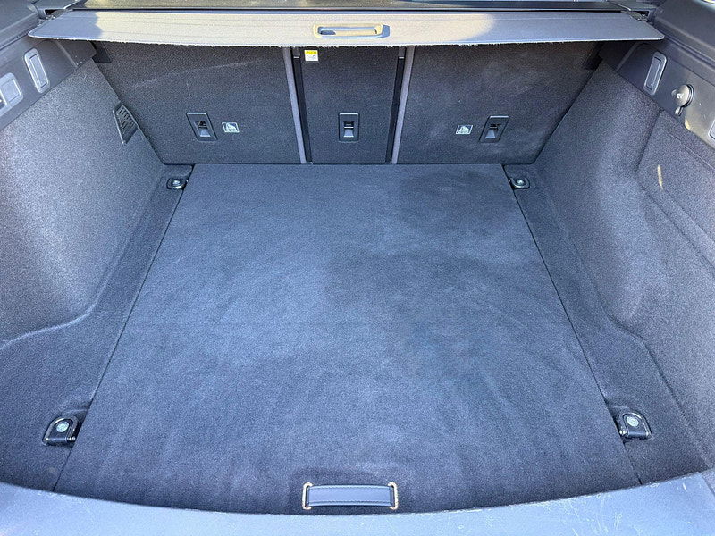 Land Rover Range Rover Velar 2.0 D240 R-Dynamic HSE Auto 4WD Euro 6 (s/s) 5dr 5dr Automatic 2025