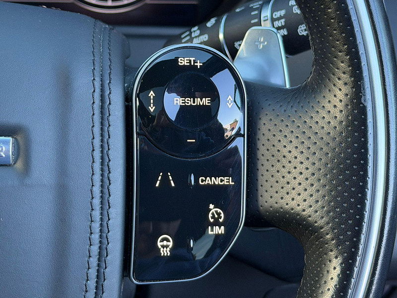 Land Rover Range Rover Velar 2.0 D240 R-Dynamic HSE Auto 4WD Euro 6 (s/s) 5dr 5dr Automatic 2025