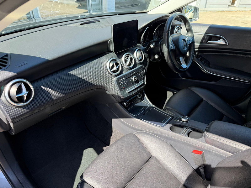 Mercedes-Benz A Class 1.5 A180d Sport (Premium) 7G-DCT Euro 6 (s/s) 5dr 5dr Automatic 2026
