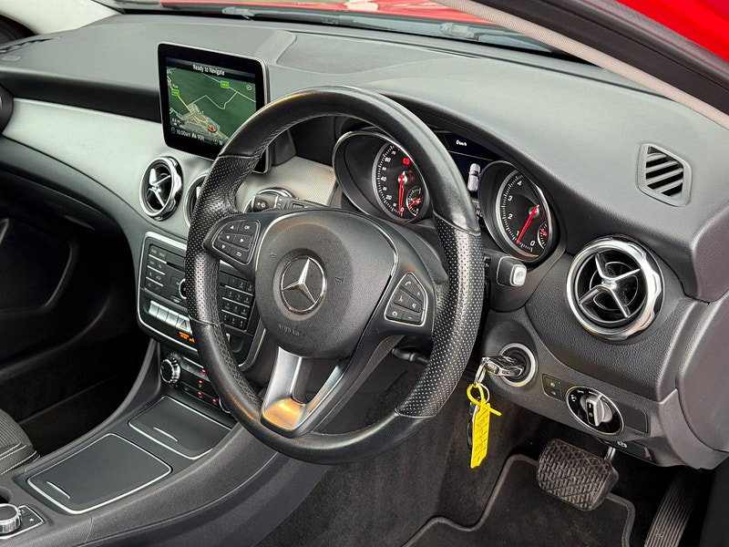 Mercedes-Benz GLA 1.6 GLA180 Urban Edition 7G-DCT Euro 6 (s/s) 5dr 5dr Automatic 2026