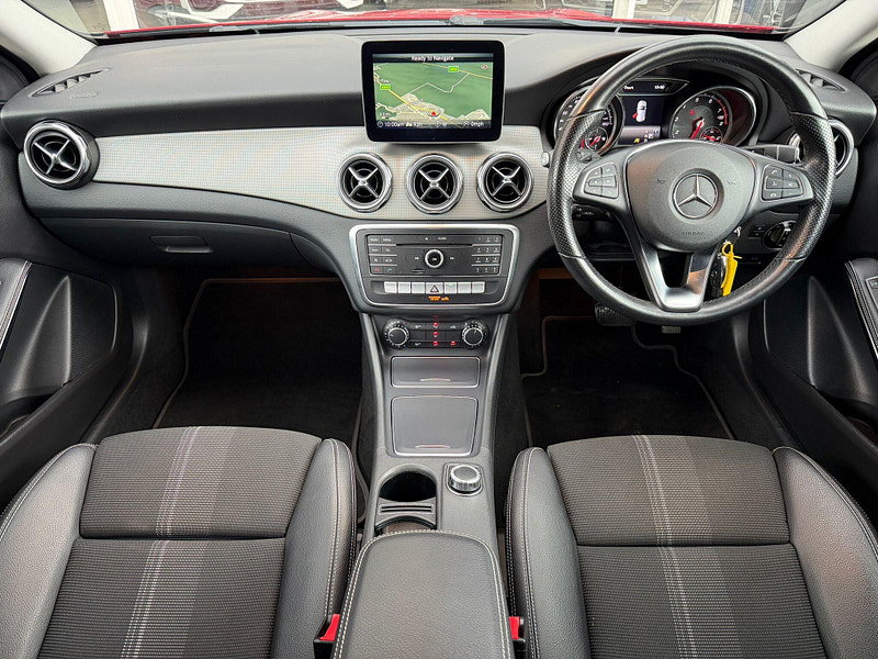 Mercedes-Benz GLA 1.6 GLA180 Urban Edition 7G-DCT Euro 6 (s/s) 5dr 5dr Automatic 2026
