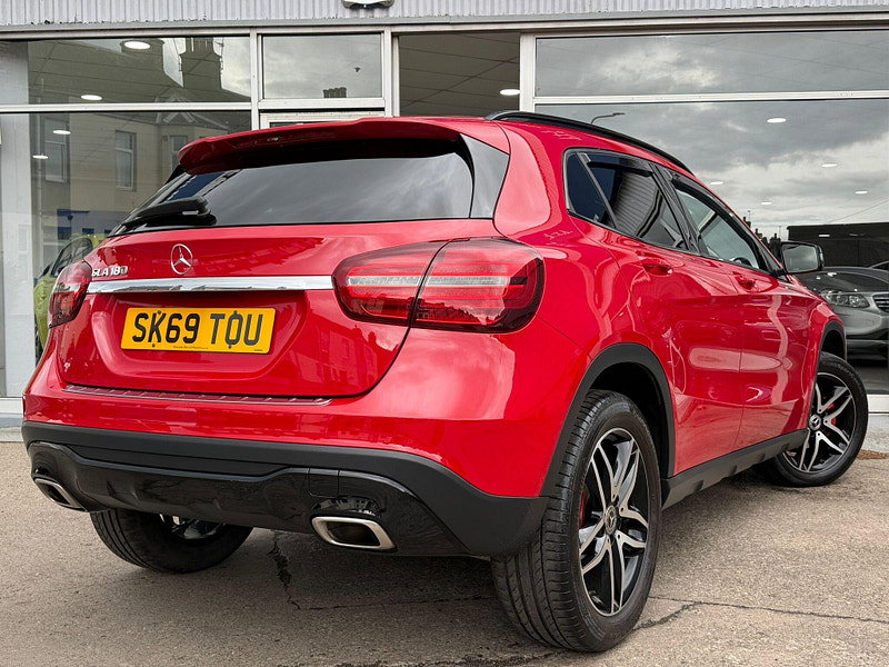 Mercedes-Benz GLA 1.6 GLA180 Urban Edition 7G-DCT Euro 6 (s/s) 5dr 5dr Automatic 2026