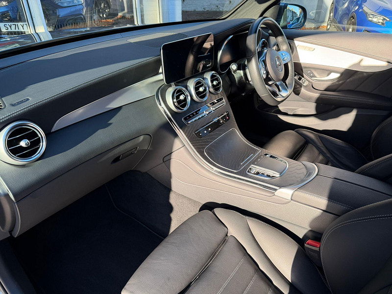 Mercedes-Benz GLC 2.0 GLC300d AMG Line (Premium) G-Tronic+ 4MATIC Euro 6 (s/s) 5dr 5dr Automatic 2025
