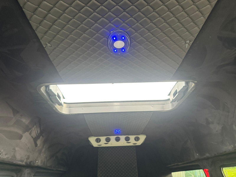 Mercedes-Benz Sprinter 2.0 315 CDI Premium RWD L2 H2 Euro 6 (s/s) 5dr 5dr Manual 2025