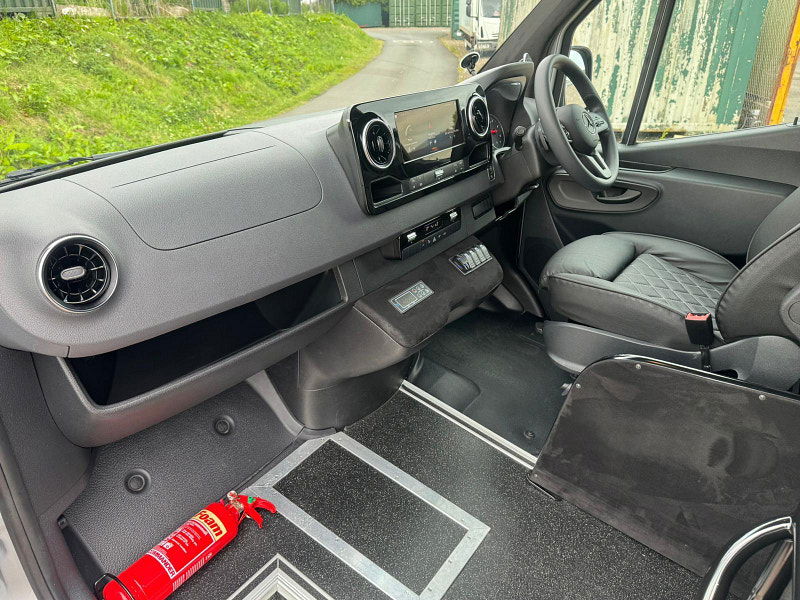 Mercedes-Benz Sprinter 2.0 315 CDI Premium RWD L2 H2 Euro 6 (s/s) 5dr 5dr Manual 2025