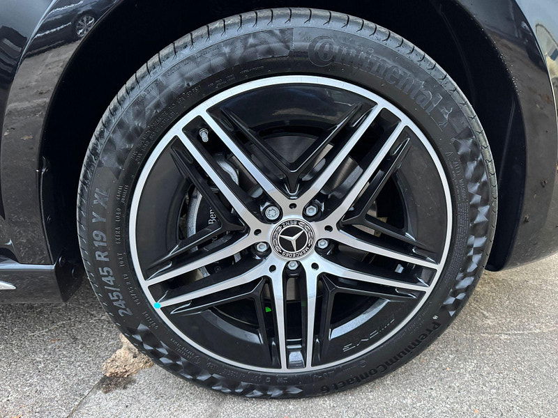Mercedes-Benz V Class 2.0 V220d Premium G-Tronic+ Euro 6 (s/s) 5dr (8 Seat, Extra Long) 5dr Automatic 2025