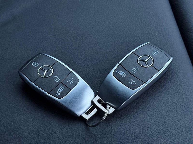 Mercedes-Benz V Class 2.0 V220d Premium G-Tronic+ Euro 6 (s/s) 5dr (8 Seat, Extra Long) 5dr Automatic 2025