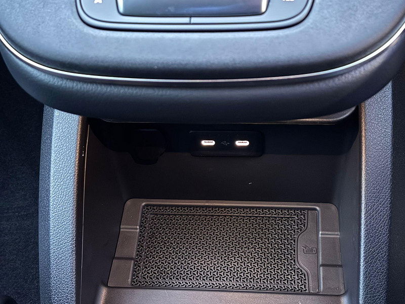 Mercedes-Benz V Class 2.0 V220d Premium G-Tronic+ Euro 6 (s/s) 5dr (8 Seat, Extra Long) 5dr Automatic 2025