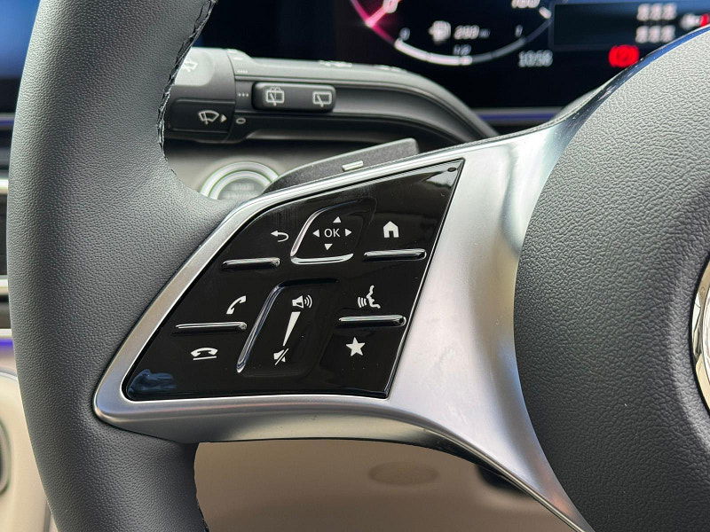 Mercedes-Benz V Class 2.0 V220d Premium G-Tronic+ Euro 6 (s/s) 5dr (8 Seat, Extra Long) 5dr Automatic 2025