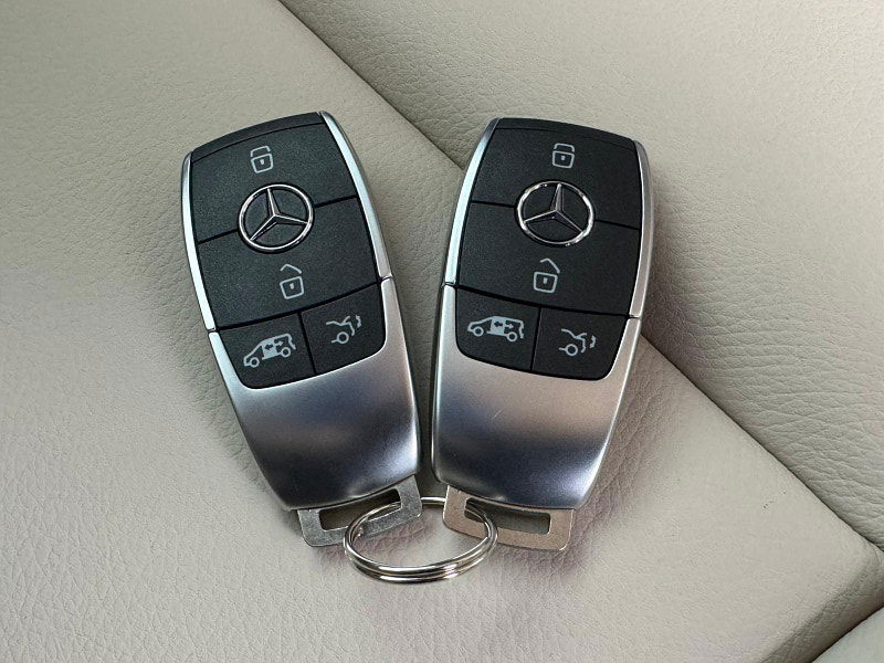 Mercedes-Benz V Class 2.0 V220d Premium G-Tronic+ Euro 6 (s/s) 5dr (8 Seat, Extra Long) 5dr Automatic 2025