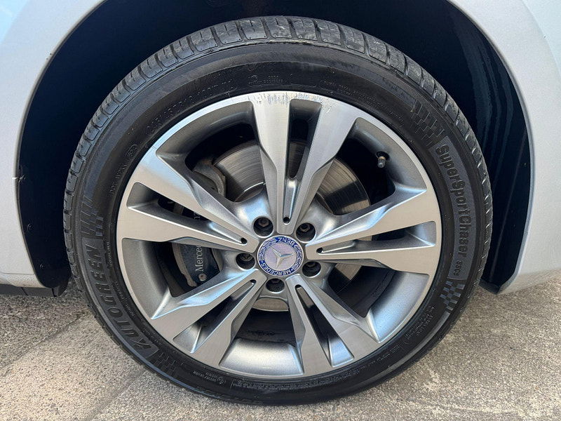Mercedes-Benz V Class 2.2 V220d BlueTEC Sport G-Tronic+ Euro 6 (s/s) 5dr 8 Seat XLWB 5dr Automatic 2025