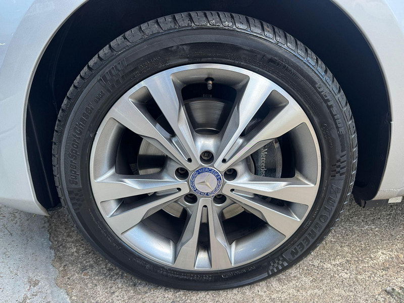 Mercedes-Benz V Class 2.2 V220d BlueTEC Sport G-Tronic+ Euro 6 (s/s) 5dr 8 Seat XLWB 5dr Automatic 2025