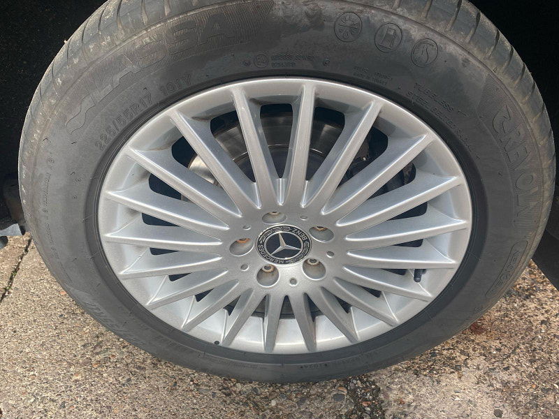 Mercedes-Benz Vito 2.0 119 CDI SELECT Tourer G-Tronic RWD L2 Euro 6 (s/s) 5dr 5dr Automatic 2025