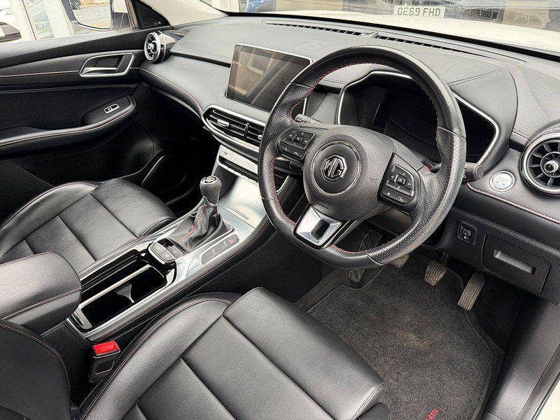 MG Mg hs 1.5 T-GDI Excite Euro 6 (s/s) 5dr 5dr Manual 2025