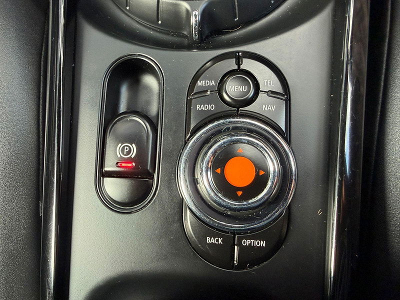 MINI Clubman 1.5 Cooper Euro 6 (s/s) 6dr 6dr Manual 2026