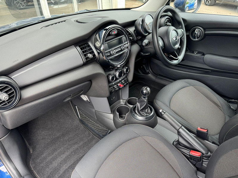 MINI Hatch 1.2 One Euro 6 (s/s) 3dr 3dr Manual 2025