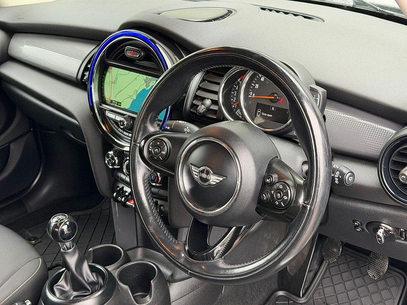 MINI Hatch 1.5 Cooper D Euro 6 (s/s) 5dr 5dr Manual 2025