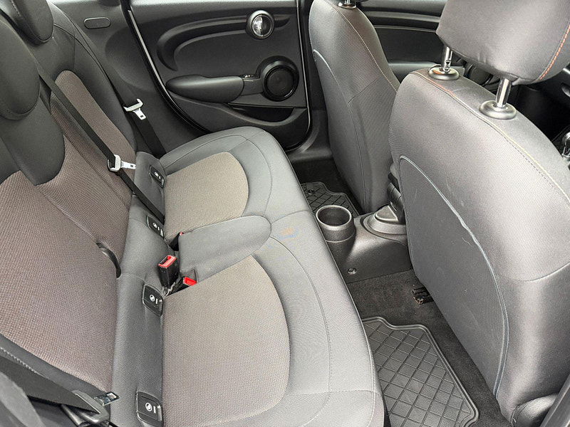 MINI Hatch 1.5 Cooper D Euro 6 (s/s) 5dr 5dr Manual 2025