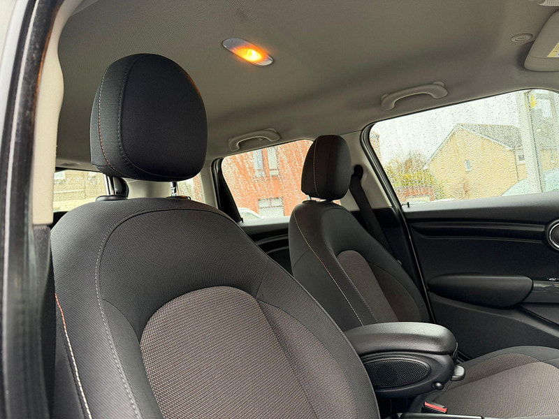 MINI Hatch 1.5 Cooper D Euro 6 (s/s) 5dr 5dr Manual 2025