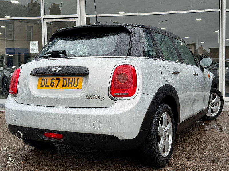 MINI Hatch 1.5 Cooper D Euro 6 (s/s) 5dr 5dr Manual 2025