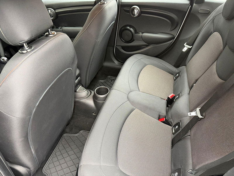 MINI Hatch 1.5 Cooper D Euro 6 (s/s) 5dr 5dr Manual 2025