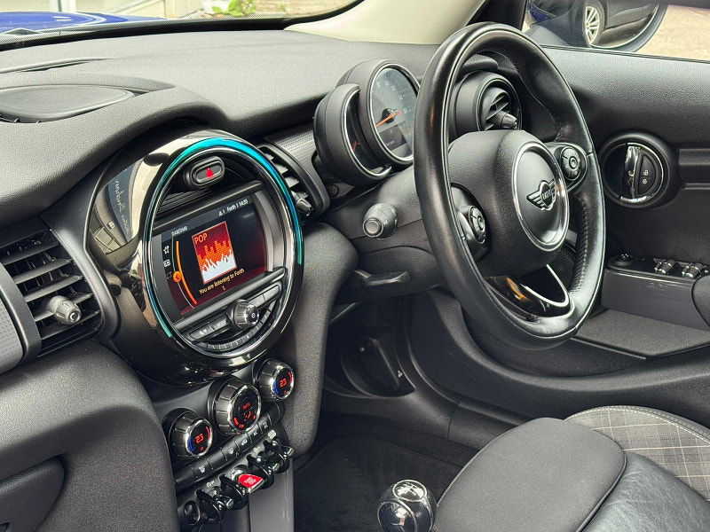 MINI Hatch 1.5 Cooper Euro 6 (s/s) 5dr 5dr Manual 2025