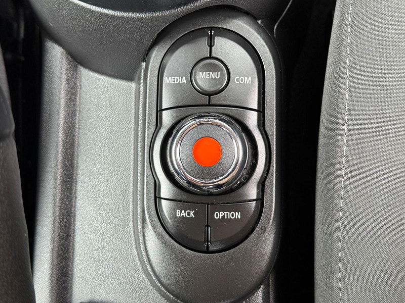 MINI Hatch 1.5 Cooper Euro 6 (s/s) 5dr 5dr Manual 2025
