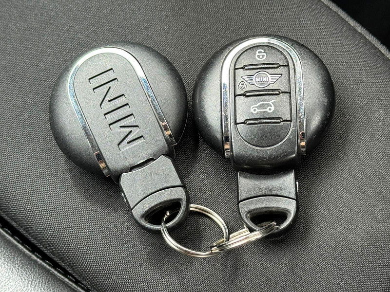 MINI Hatch 1.5 Cooper Euro 6 (s/s) 5dr 5dr Manual 2025