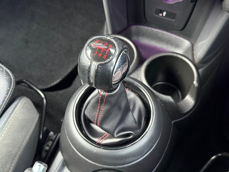 MINI Hatch 1.5 Cooper Sport Euro 6 (s/s) 3dr 3dr Manual 2026