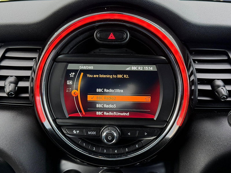 MINI Hatch 1.5 Cooper Sport Euro 6 (s/s) 3dr 3dr Manual 2026