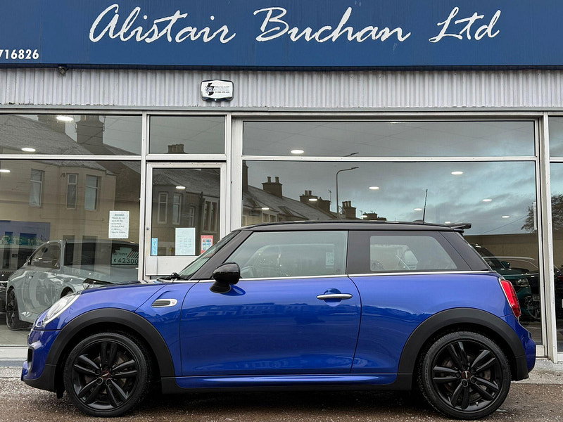 MINI Hatch 1.5 Cooper Sport Euro 6 (s/s) 3dr 3dr Manual 2026