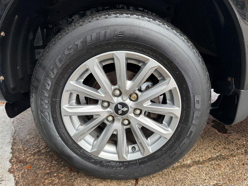 Mitsubishi L200 2.4 DI-D DC Barbarian 4WD Euro 6 4dr 4dr Manual 2025