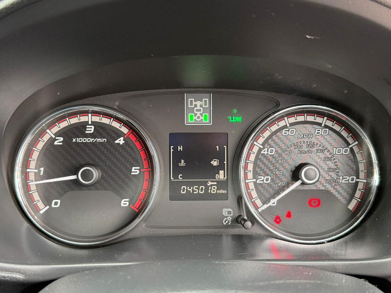 Mitsubishi L200 2.4 DI-D DC Barbarian 4WD Euro 6 4dr 4dr Manual 2025