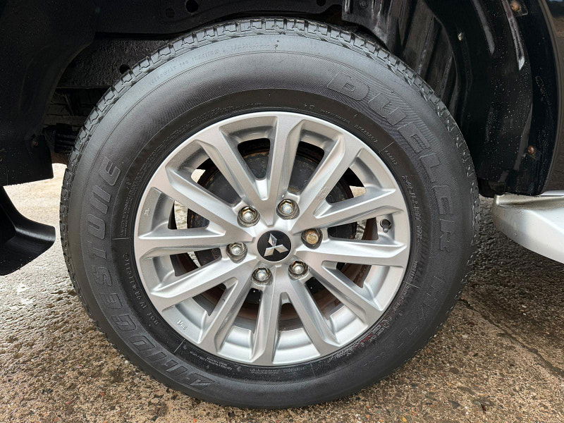 Mitsubishi L200 2.4 DI-D DC Barbarian 4WD Euro 6 4dr 4dr Manual 2025