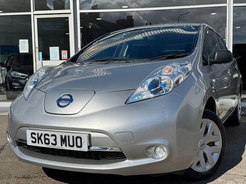 Nissan Leaf 24kWh Visia Auto 5dr 5dr Automatic 2025