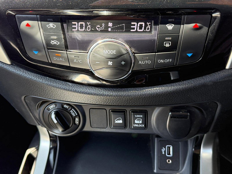 Nissan Navara 2.3 dCi N-Guard Auto 4WD Euro 6 4dr 4dr Automatic 2026