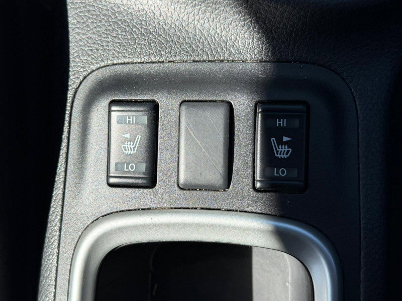 Nissan Navara 2.3 dCi N-Guard Auto 4WD Euro 6 4dr 4dr Automatic 2026