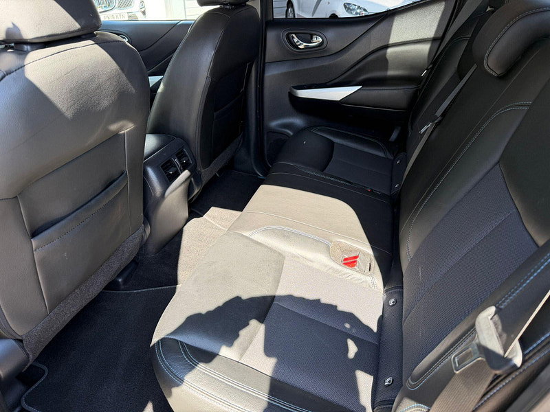 Nissan Navara 2.3 dCi N-Guard Auto 4WD Euro 6 4dr 4dr Automatic 2026