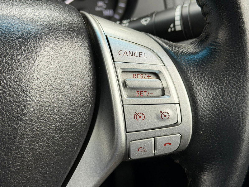 Nissan Navara 2.3 dCi Tekna 4WD Euro 5 4dr 4dr Manual 2026