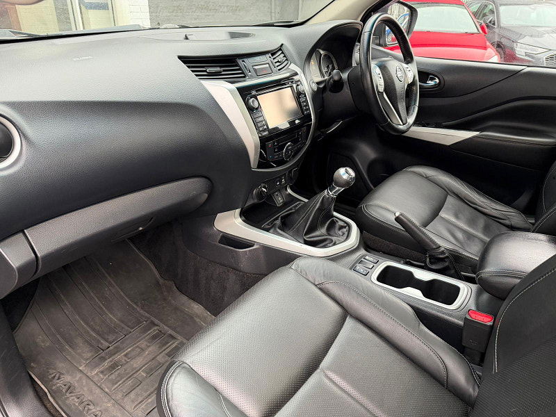 Nissan Navara 2.3 dCi Tekna 4WD Euro 5 4dr 4dr Manual 2026