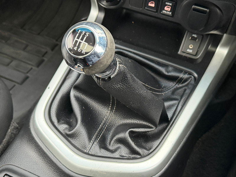 Nissan Navara 2.3 dCi Tekna 4WD Euro 5 4dr 4dr Manual 2026